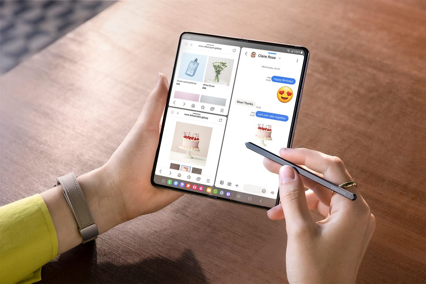 A person using a stylus on a tabletDescription automatically generated